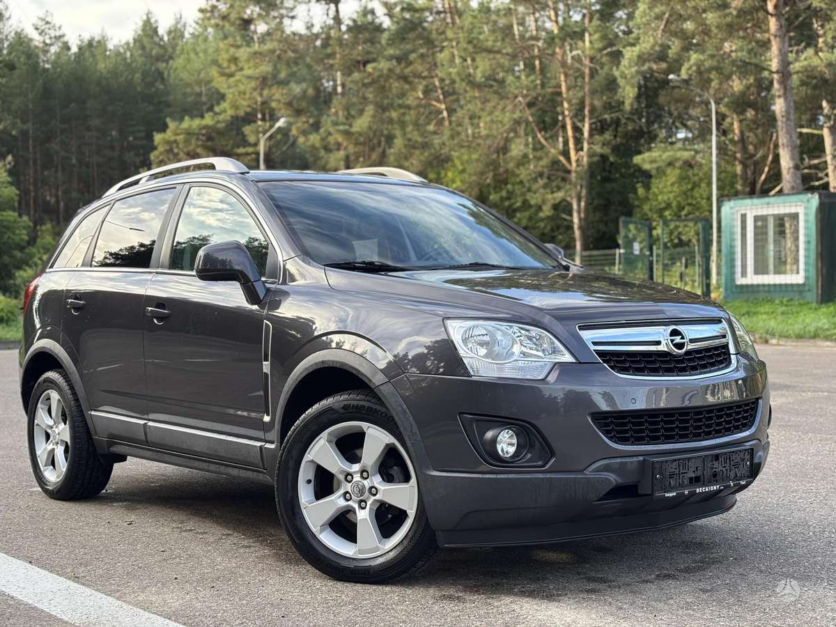 Opel Antara 2013 — салон