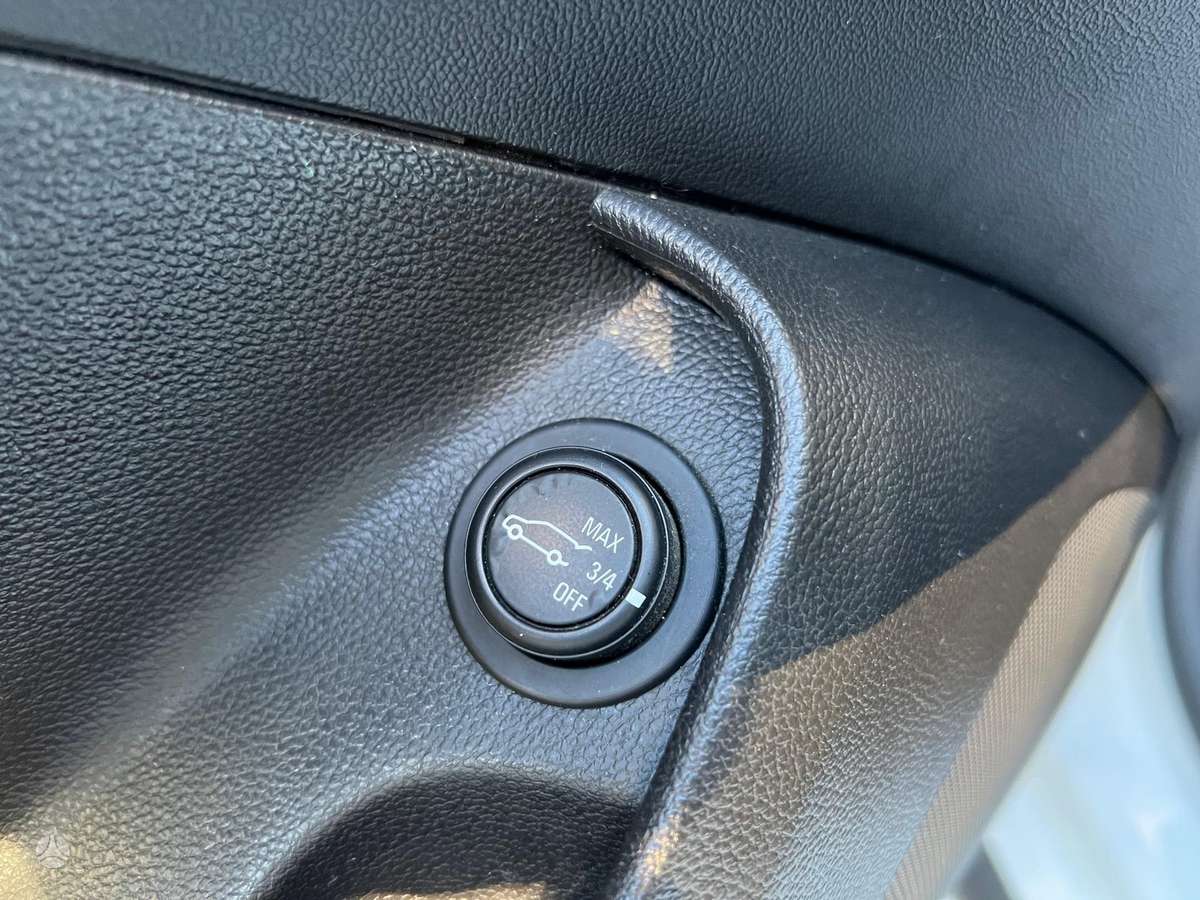 Opel Insignia 2010 — фото 26