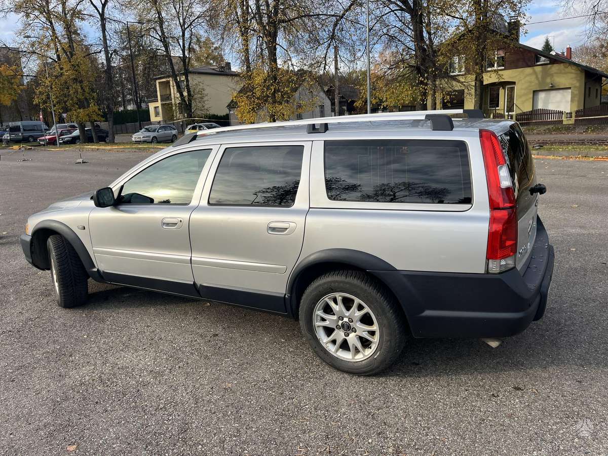 Volvo XC70 2005 — photo 10