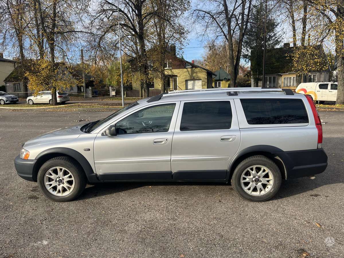 Volvo XC70 2005 — photo 12