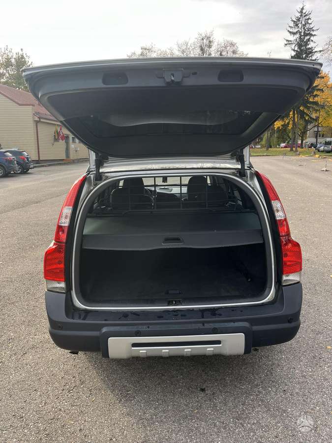 Volvo XC70 2005 — photo 14