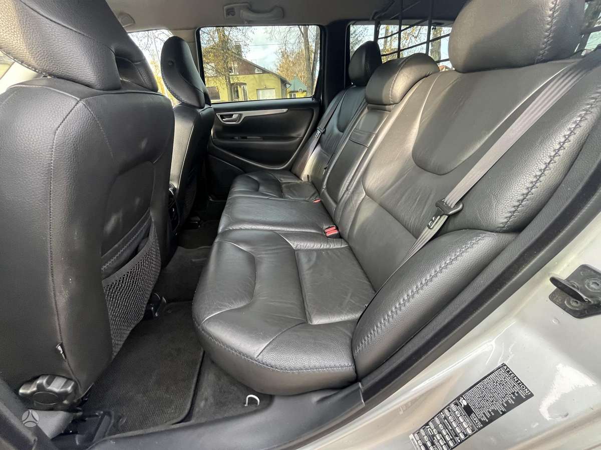 Volvo XC70 2005 — photo 20