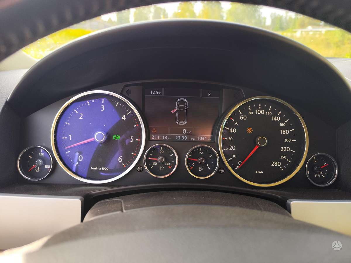 Volkswagen Touareg 2008 — photo 10