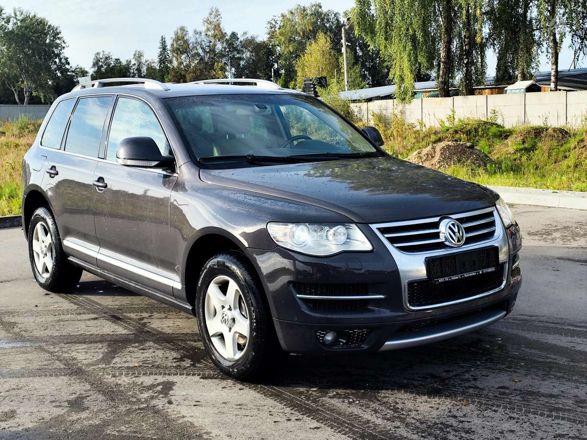 Volkswagen Touareg 2008 — engine 2967 cm³, 239 HP (176kW)