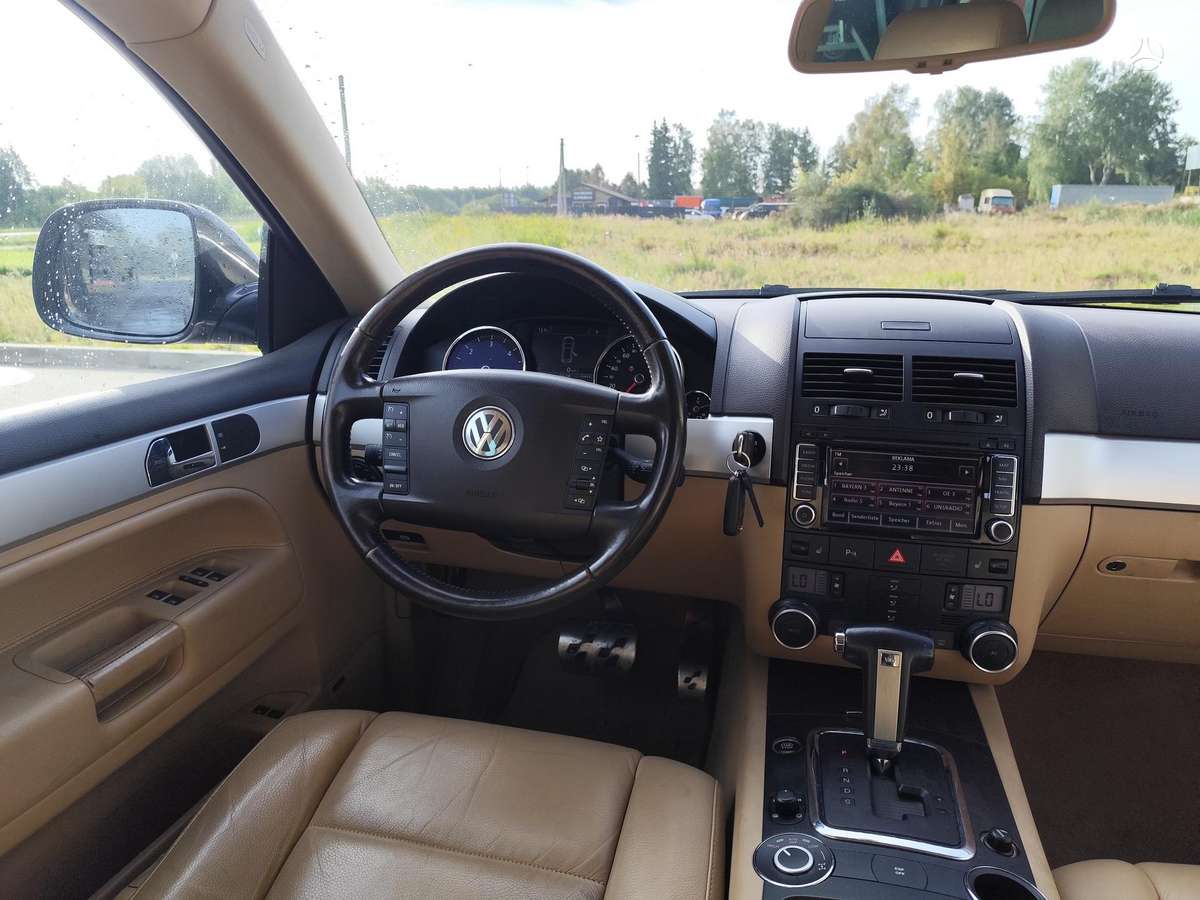 Volkswagen Touareg 2008 — photo 9