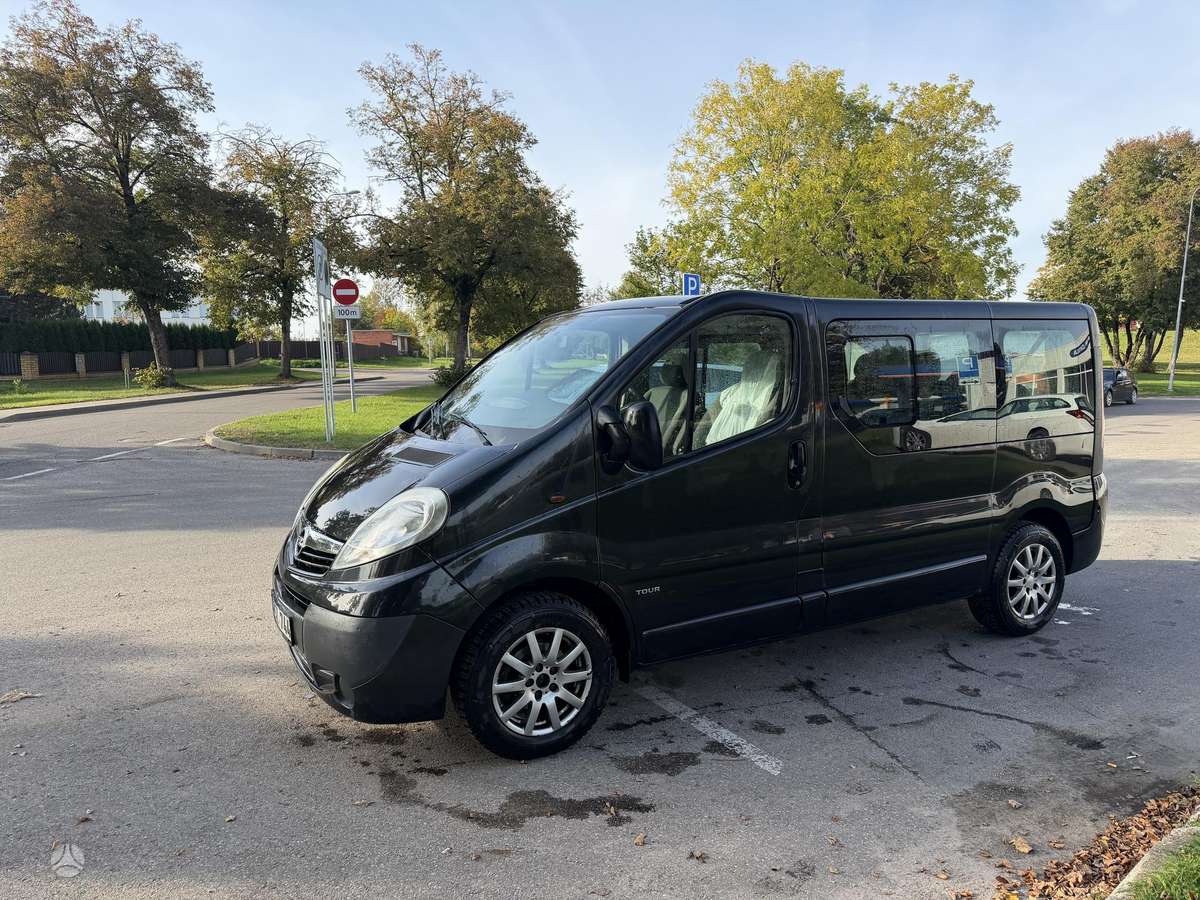 Opel Vivaro, 2011