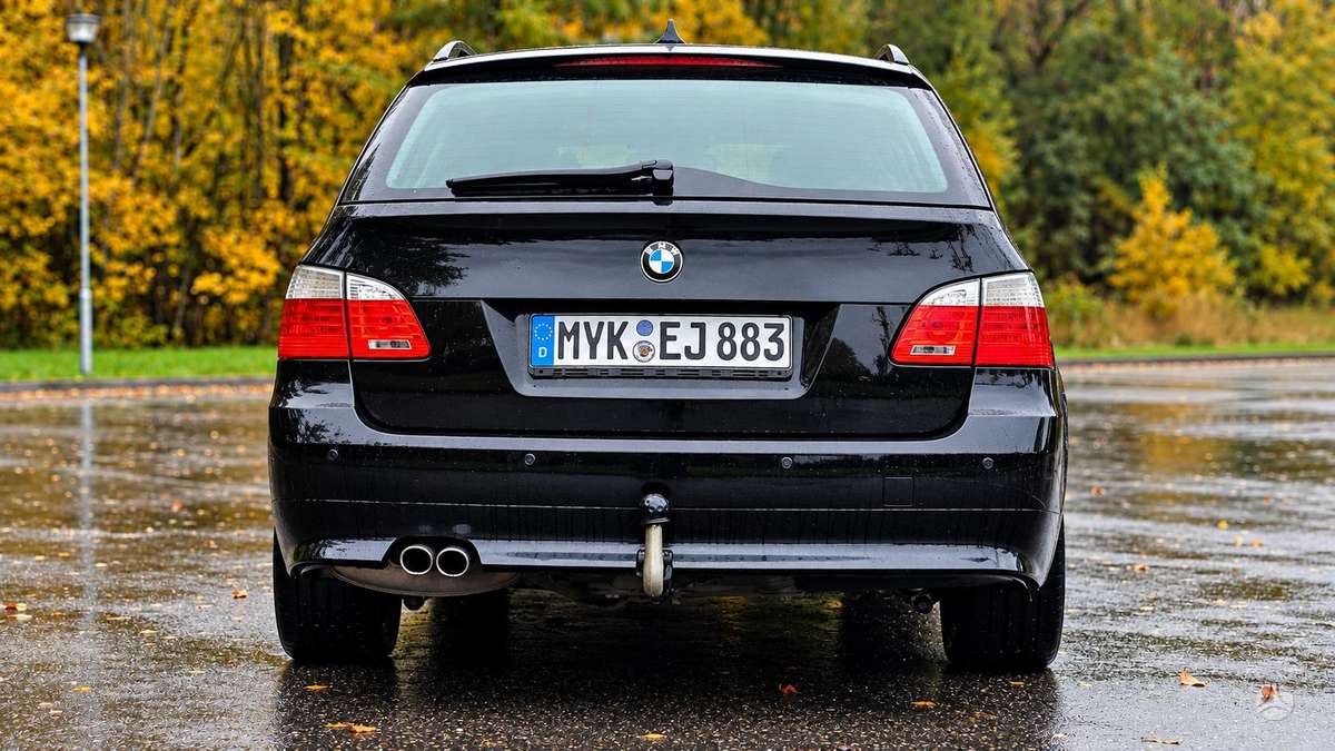 BMW 525 2007 — двигун 2993 cm³, 197 HP (145kW)