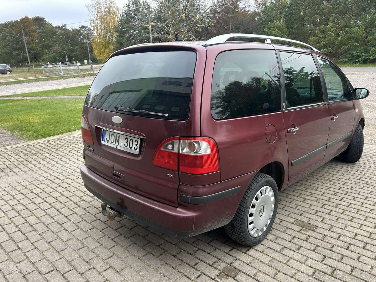 Ford Galaxy 2005 — interior