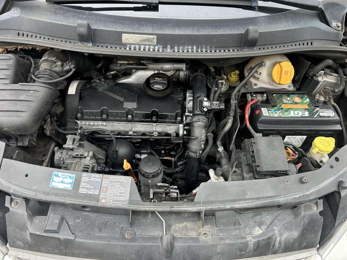 Ford Galaxy 2005 — photo 8