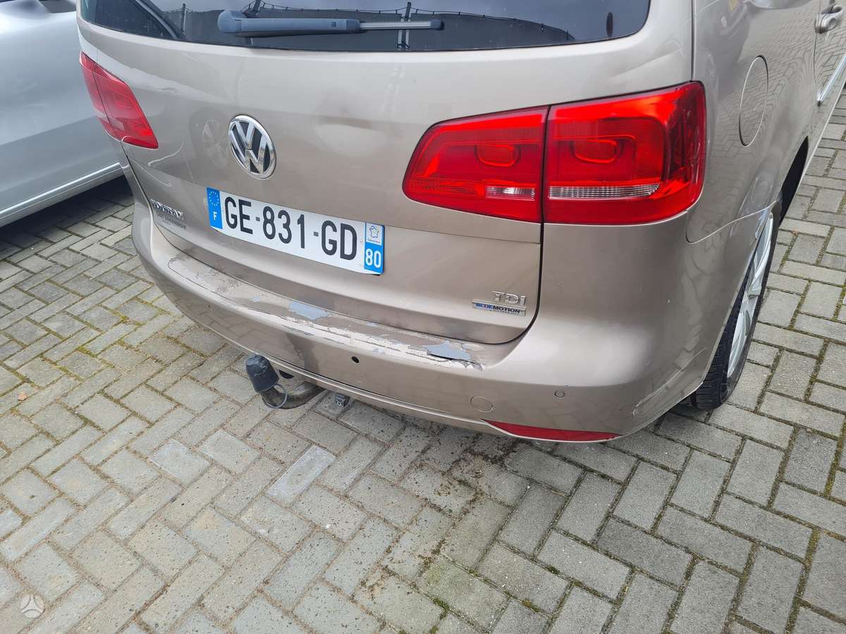 Volkswagen Touran 2013 — photo 6