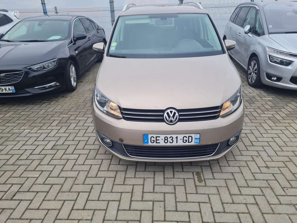 Volkswagen Touran 2013 — photo 8