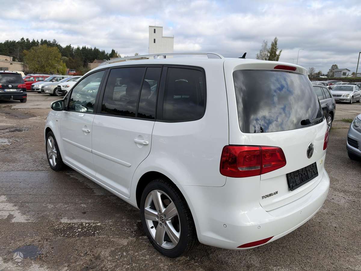 Volkswagen Touran 2014 — photo 6