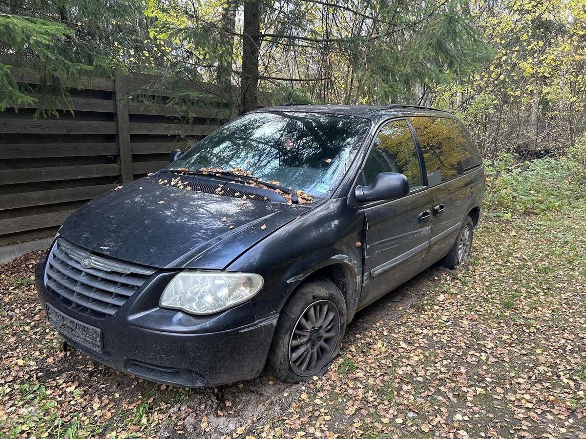 Chrysler Voyager 2005 — vehicle for AFU Ukraine