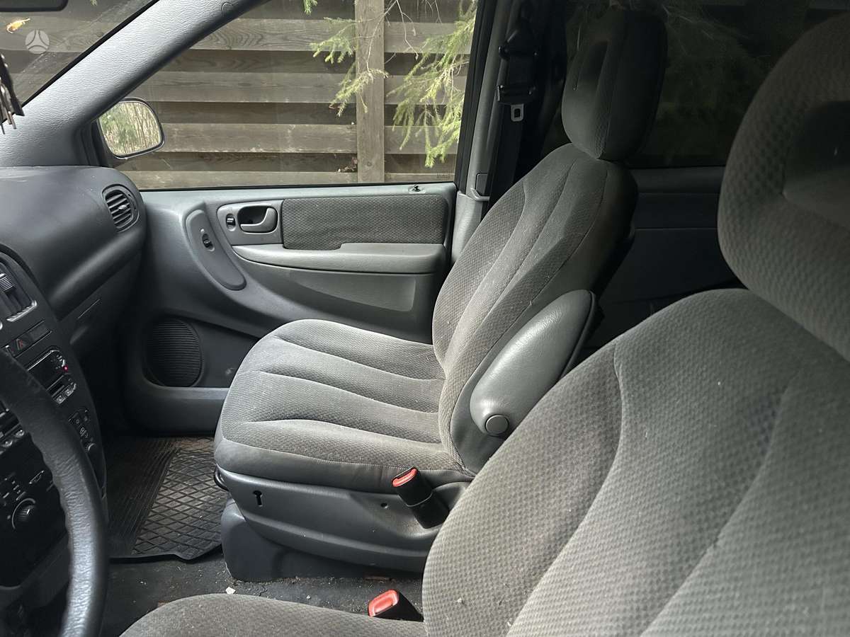 Chrysler Voyager 2005 — photo 5