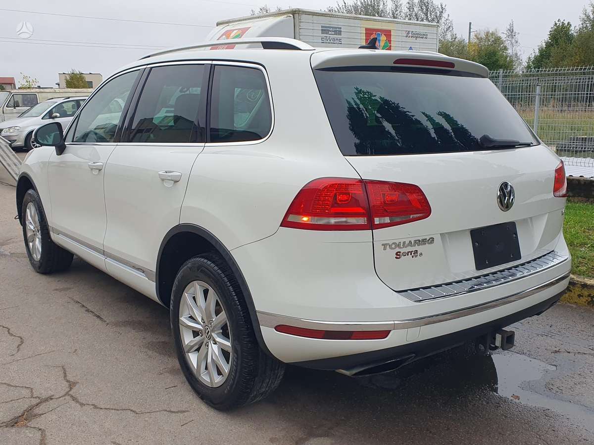 Volkswagen Touareg 2015 — engine 3598 cm³, 280 HP (206kW)