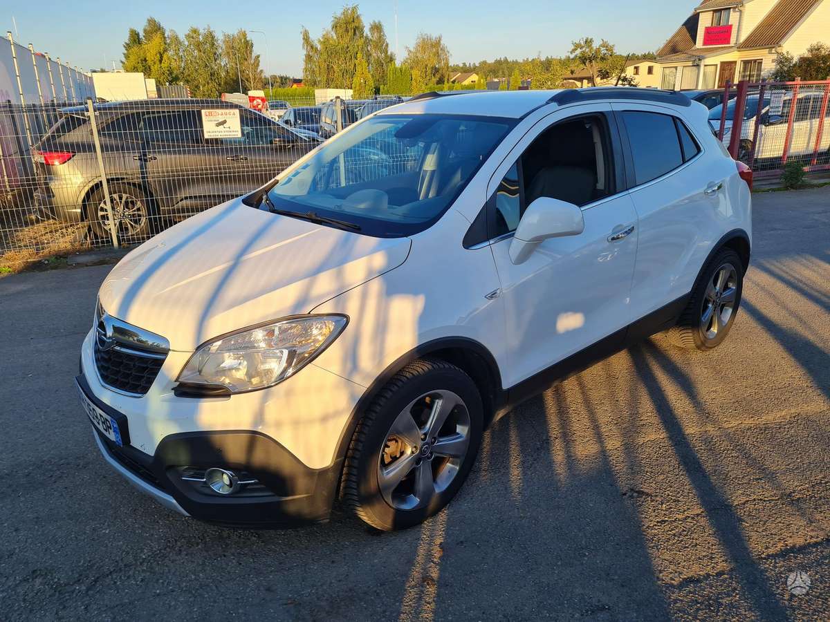 Opel Mokka 2013 — rear view