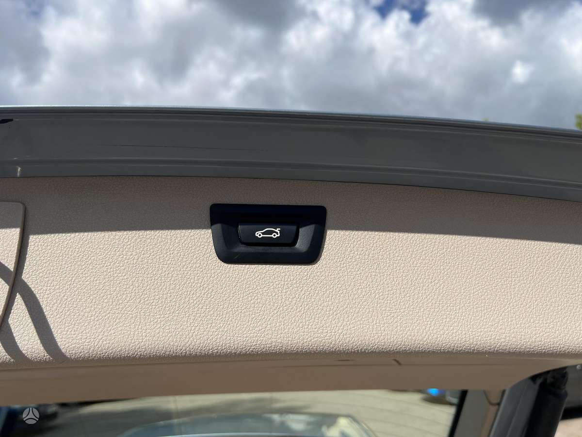 BMW 320 2013 — photo 13