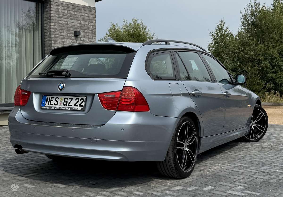 BMW 320 2010 — photo 6