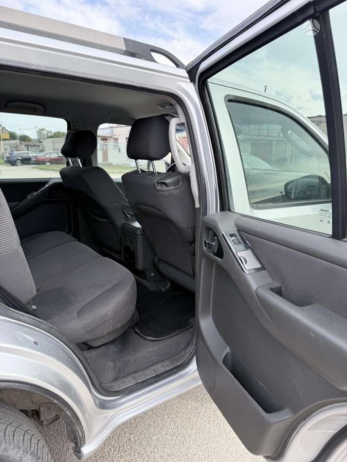 Nissan Pathfinder 2007 — photo 13