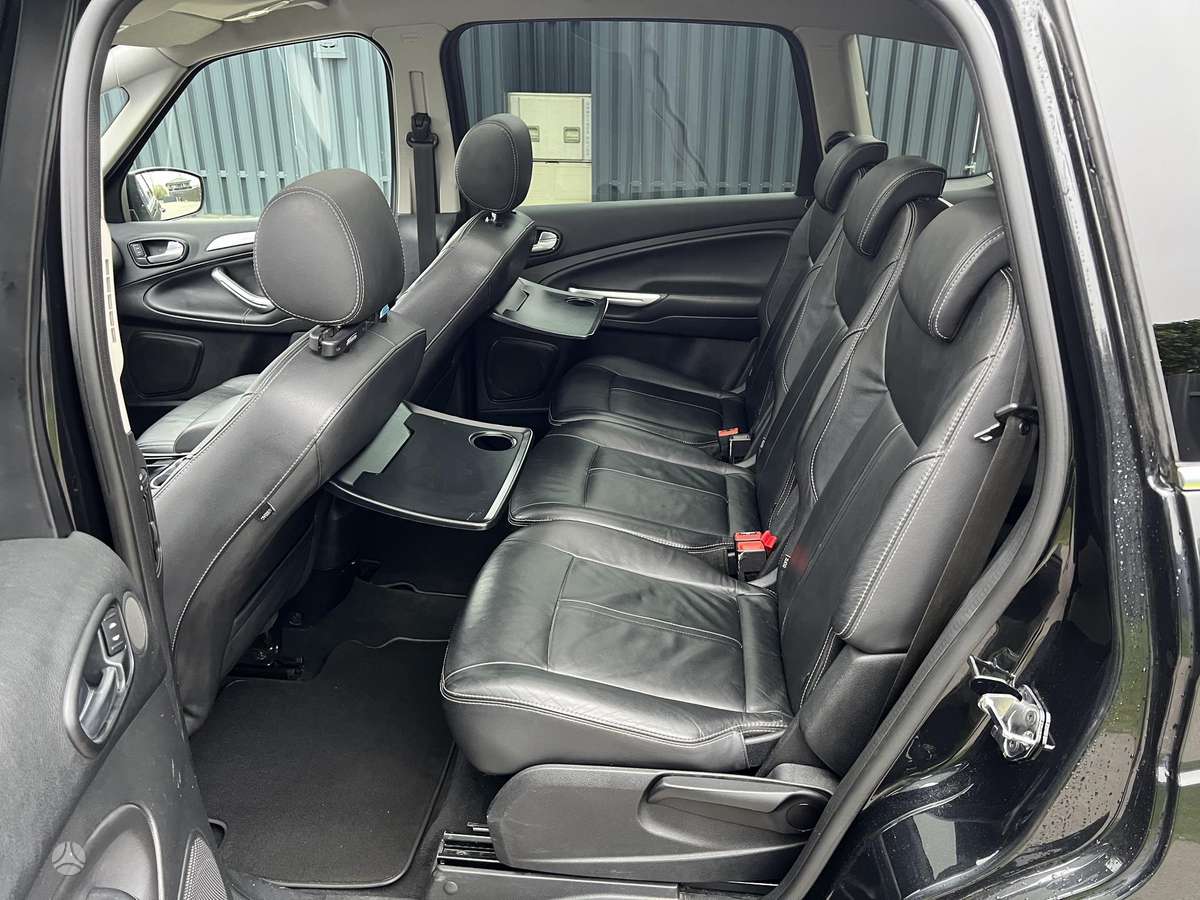 Ford S-MAX 2014 — photo 13