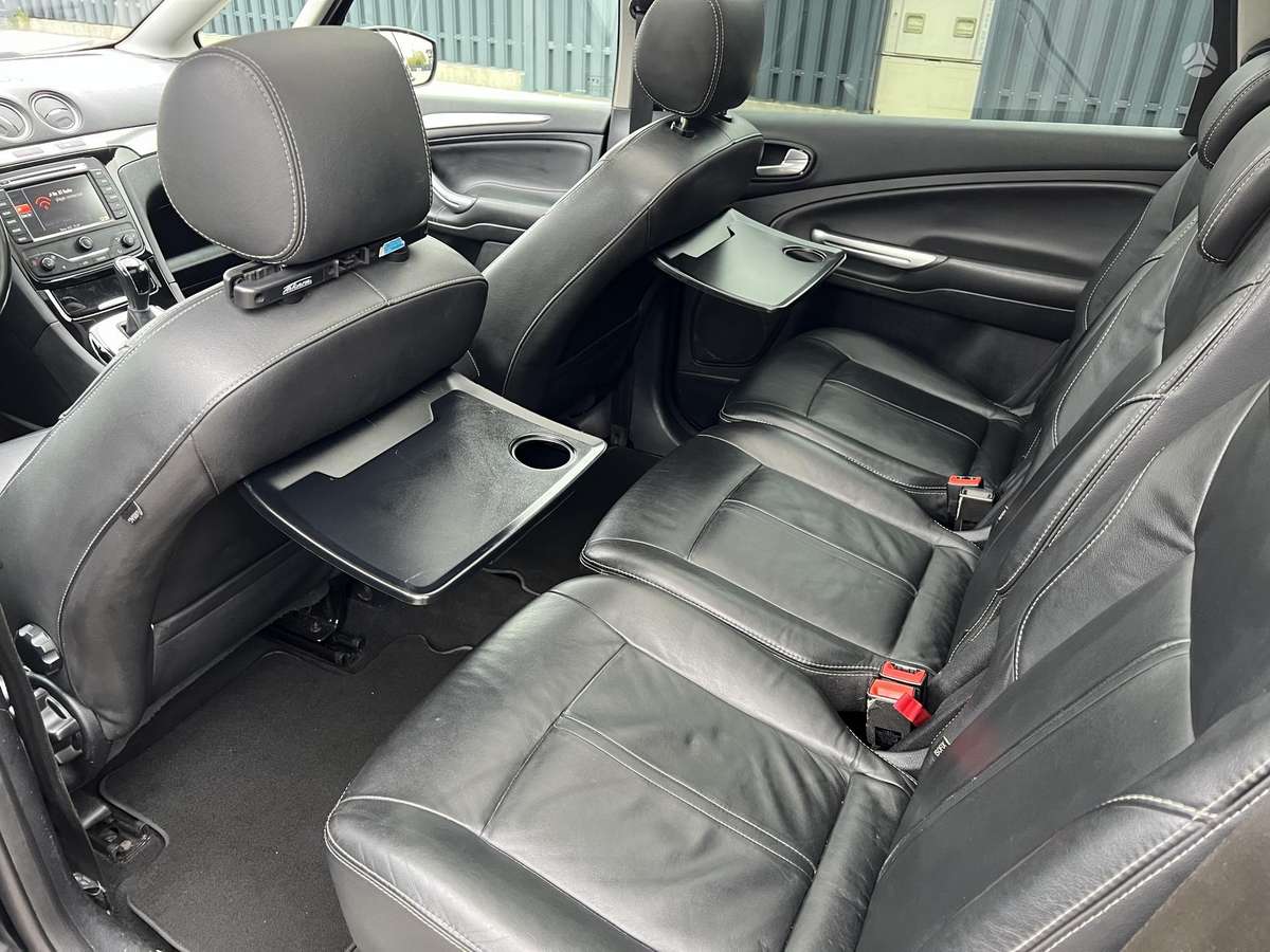 Ford S-MAX 2014 — photo 14