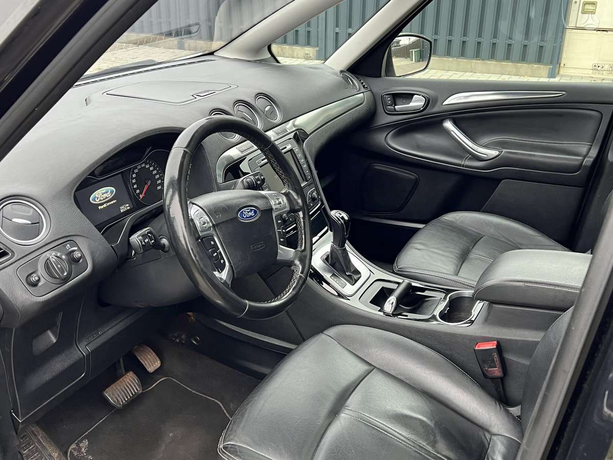 Ford S-MAX 2014 — photo 8