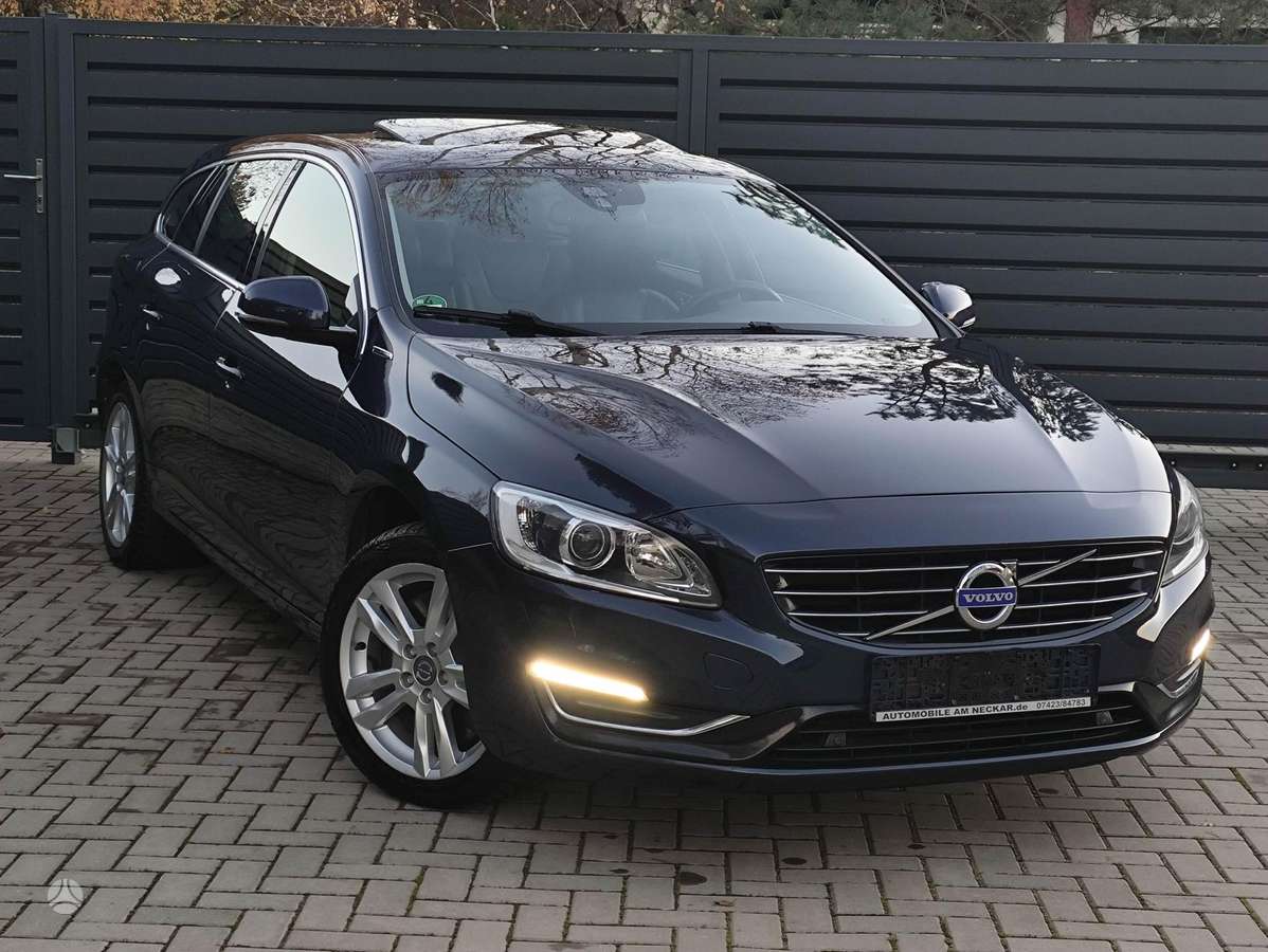 Volvo V60 2014 — interior