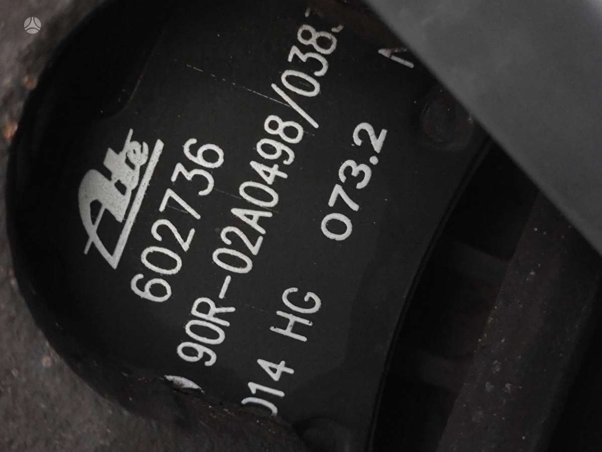 Volvo V60 2014 — photo 33