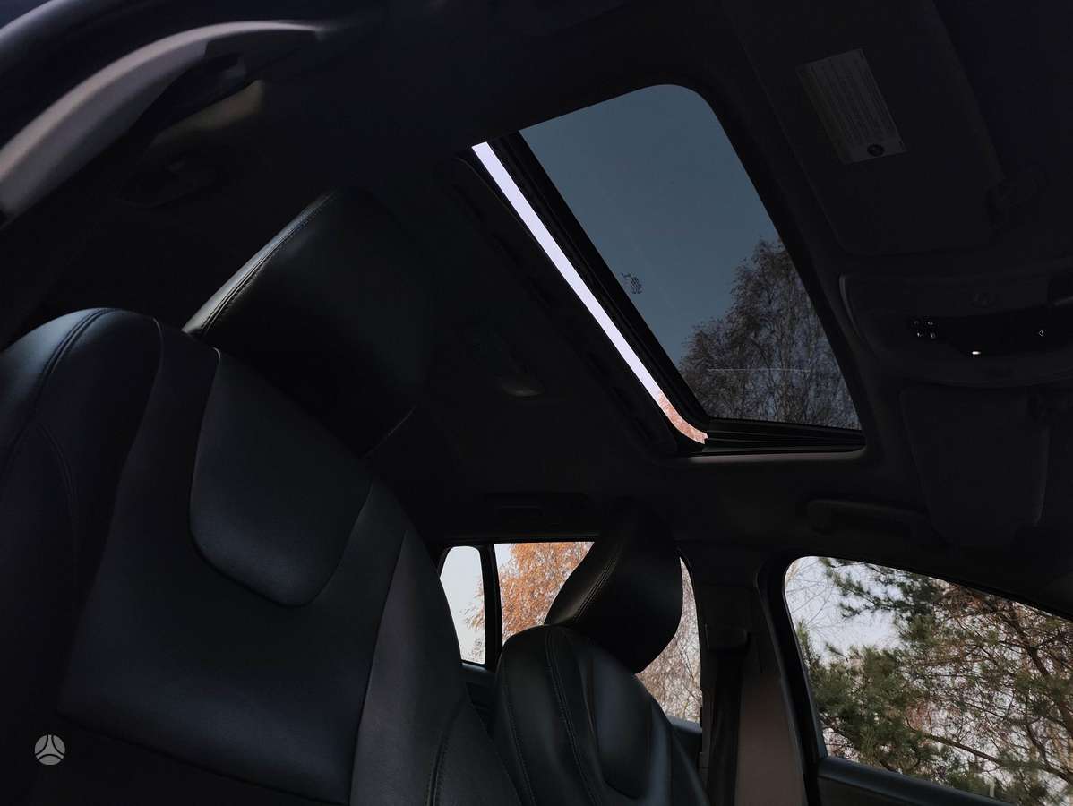 Volvo V60 2014 — photo 34