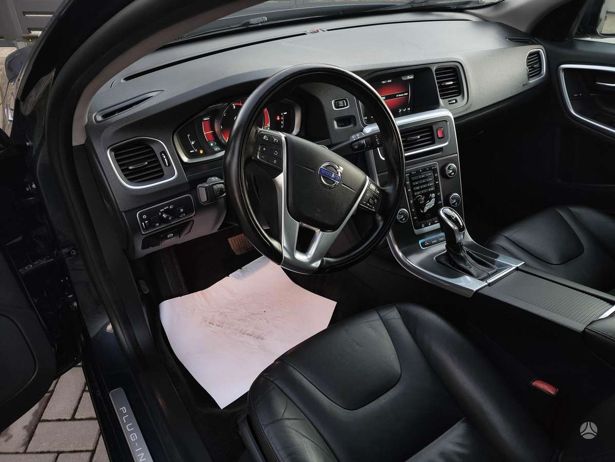 Volvo V60 2014 — photo 7