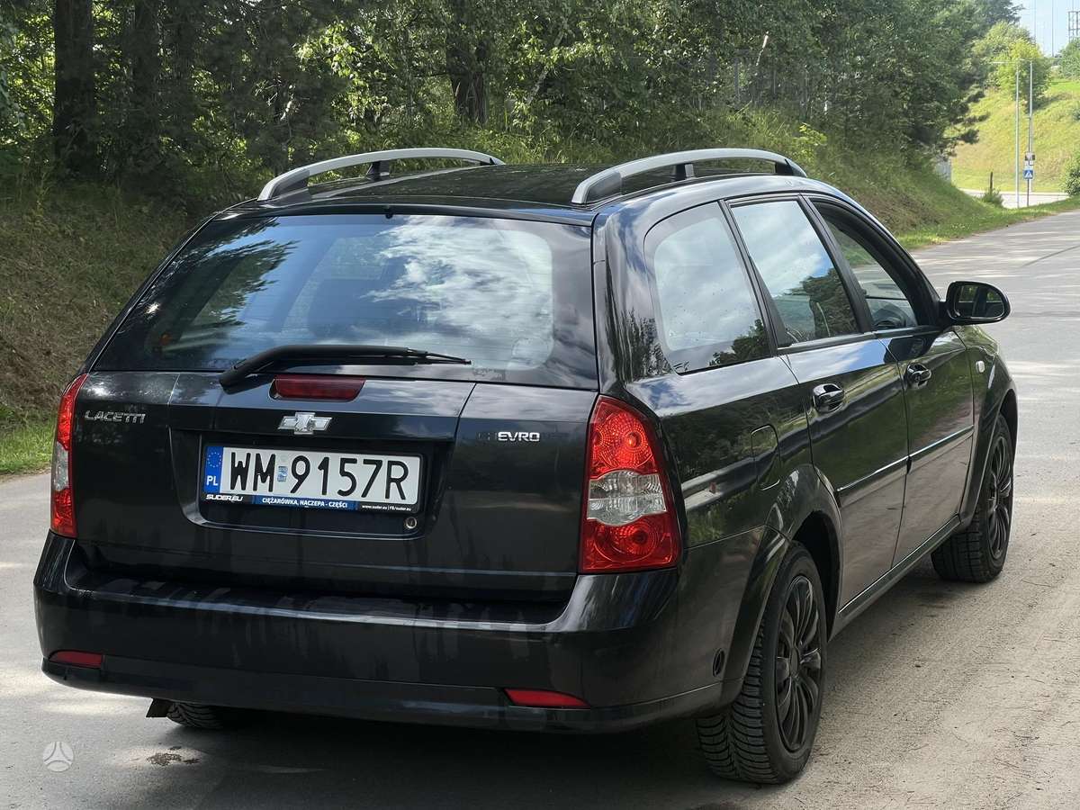Chevrolet Lacetti 2008 — салон
