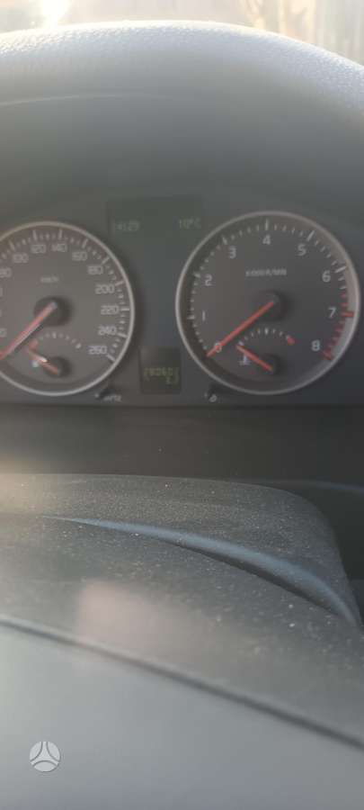 Volvo V50 2007 — салон