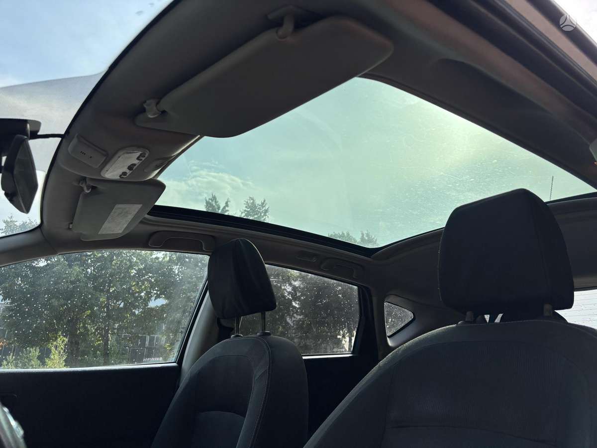 Nissan Qashqai 2011 — photo 13