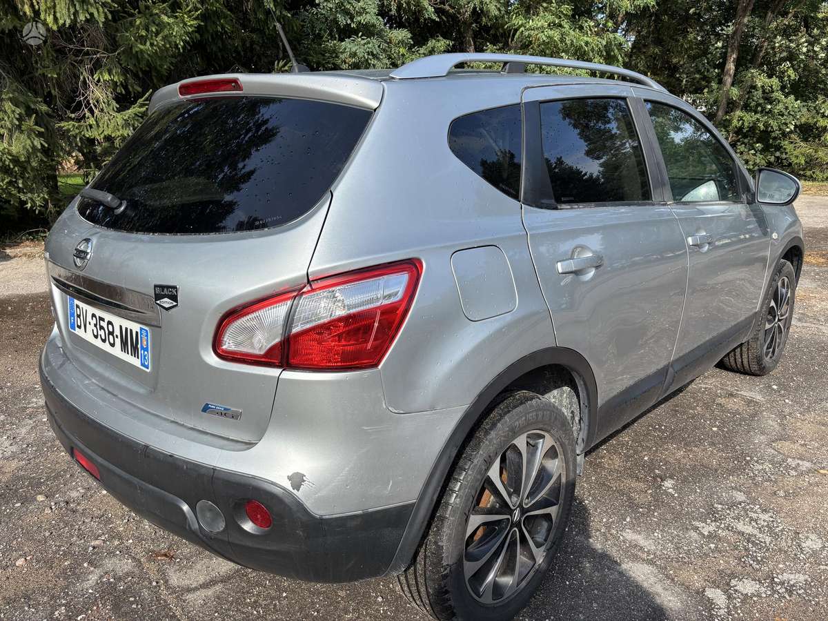 Nissan Qashqai 2011 — engine 1500 cm³, 106 HP (78kW)