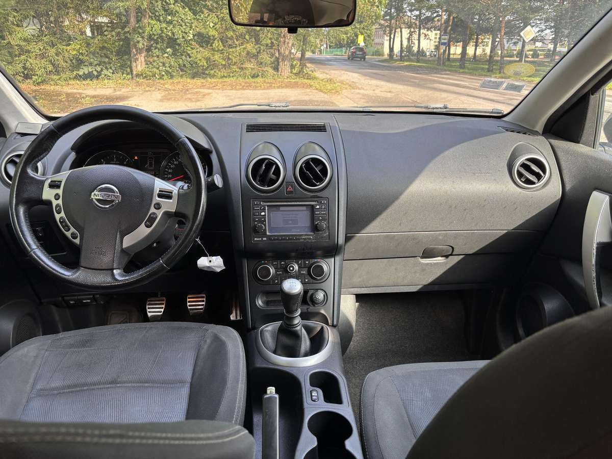 Nissan Qashqai 2011 — photo 7