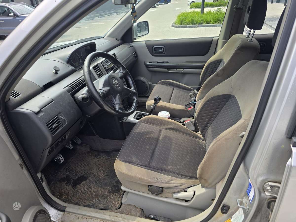 Nissan X-Trail 2005 — photo 10