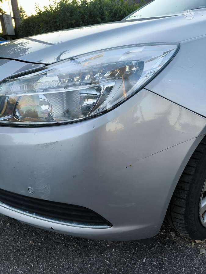 Opel Insignia 2010 — photo 10