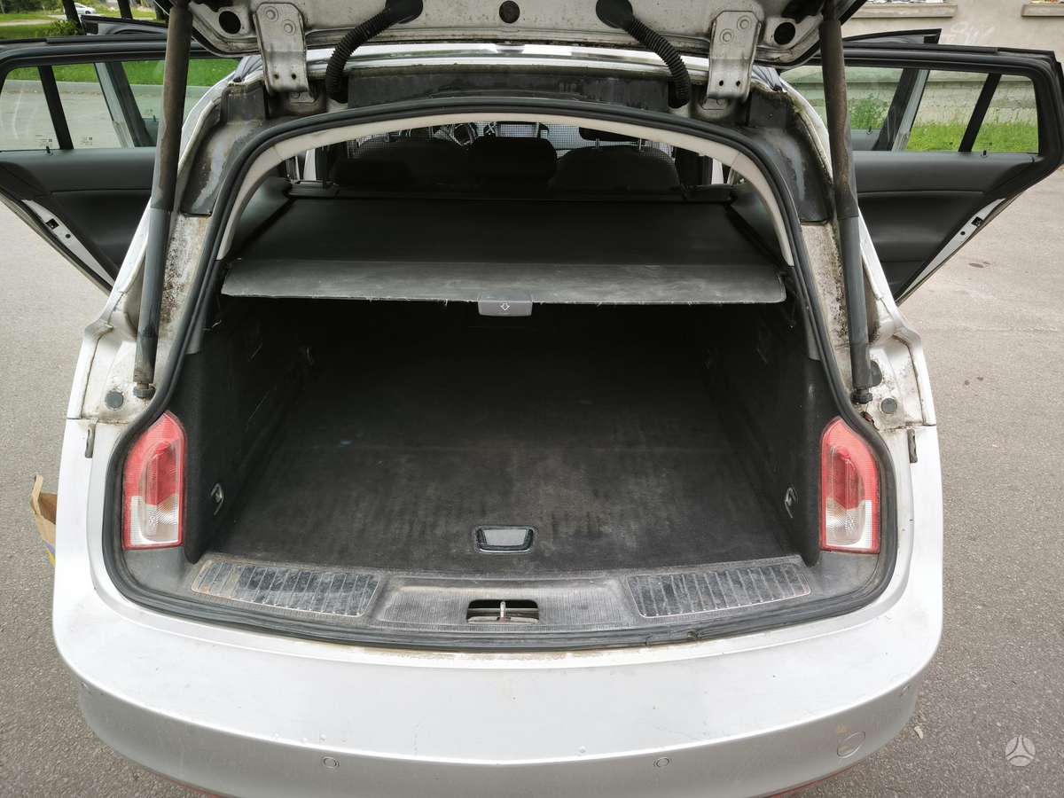 Opel Insignia 2010 — photo 6