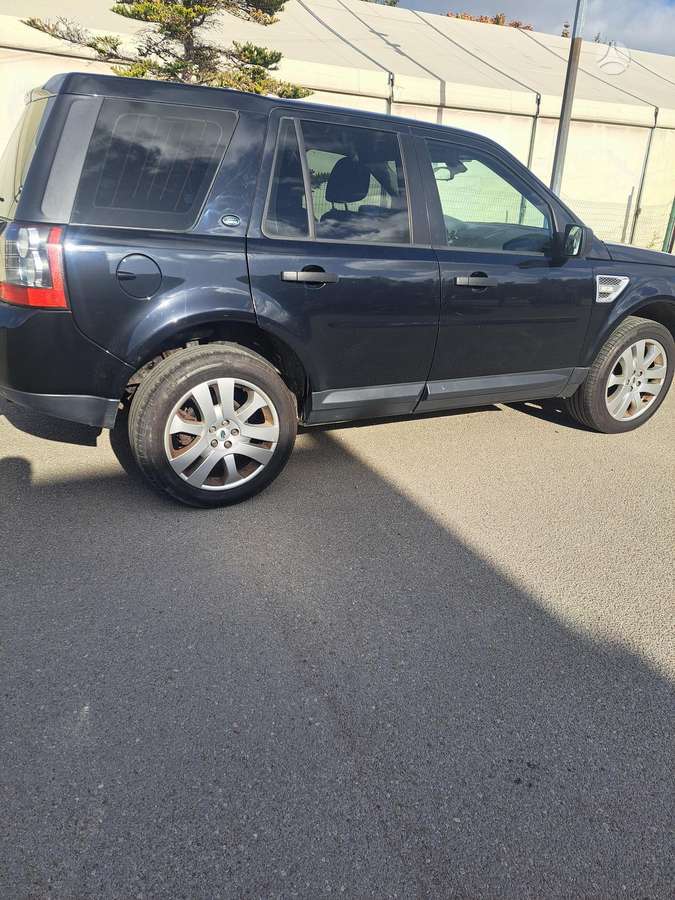 Land Rover 2012 — вигляд ззаду