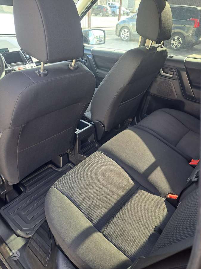 Land Rover 2012 — двигун 2179 cm³, 150 HP (110kW)