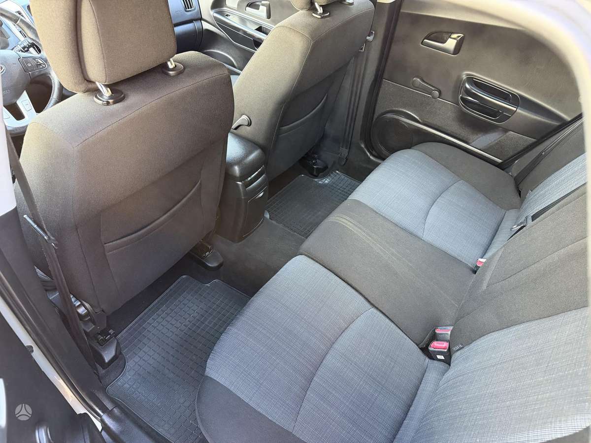 Kia Ceed 2010 — photo 20