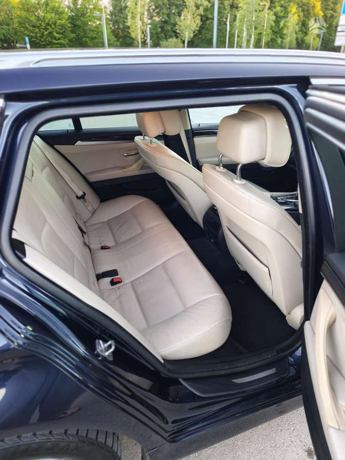 BMW 530 2012 — photo 10