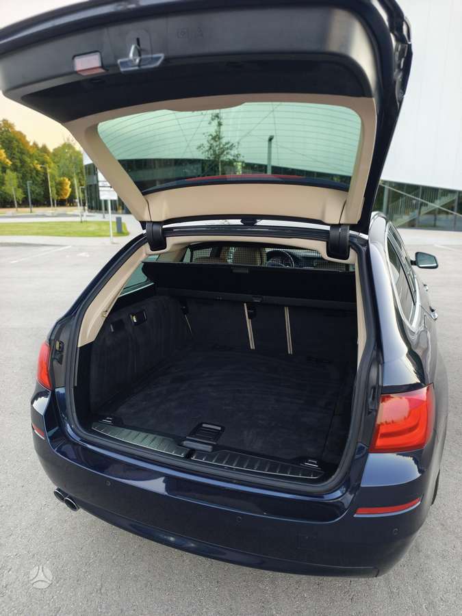 BMW 530 2012 — photo 12