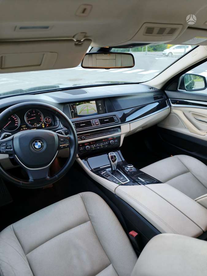 BMW 530 2012 — photo 9