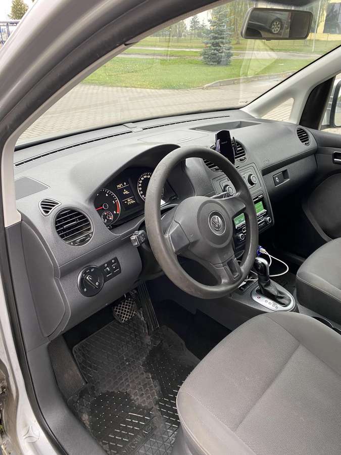 Volkswagen Caddy 2015 — photo 9