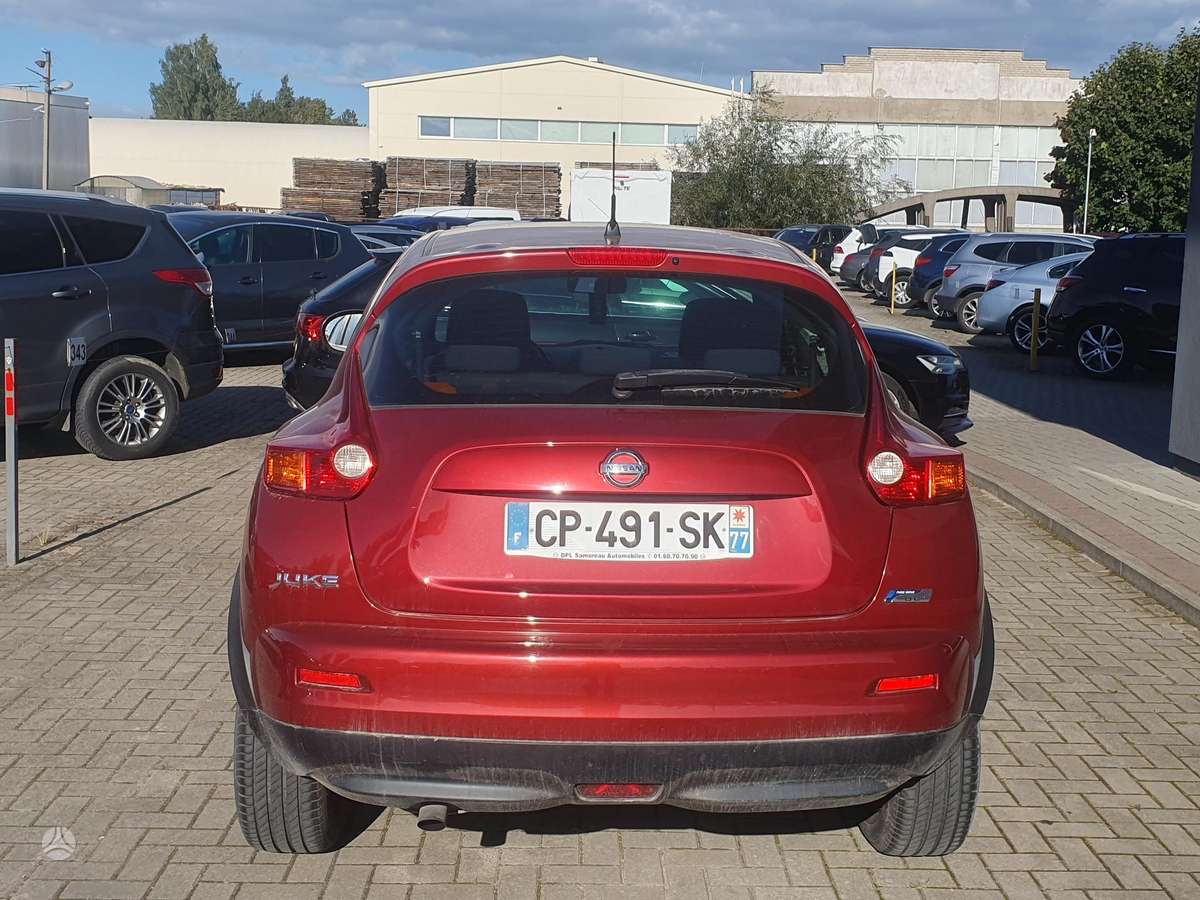 Nissan Juke 2013 — photo 14