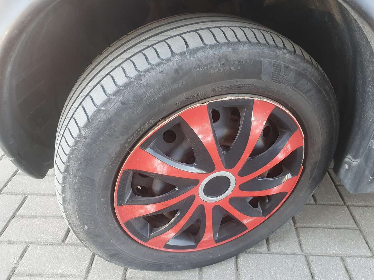 Nissan Juke 2013 — photo 16