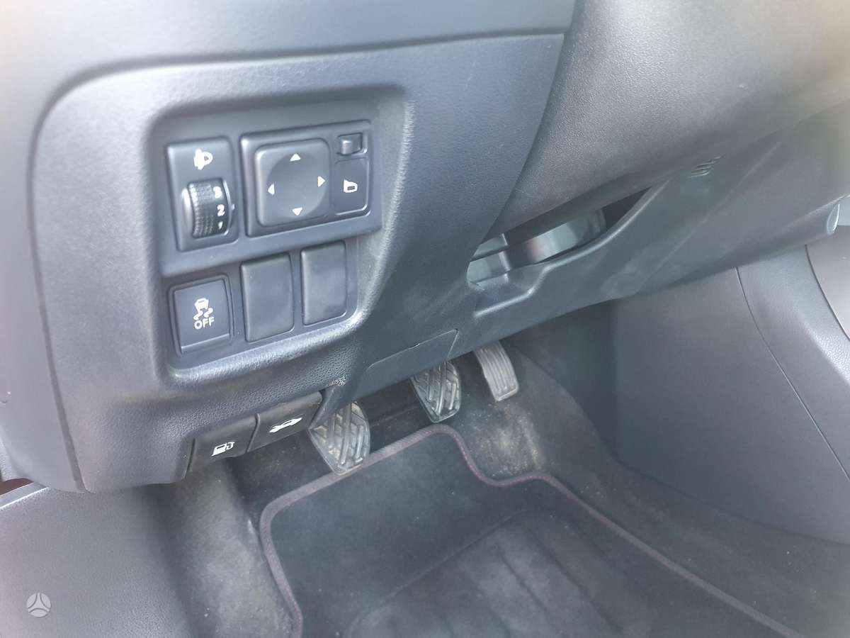 Nissan Juke 2013 — photo 27