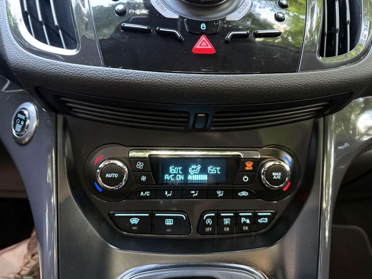Ford Kuga 2015 — фото 17