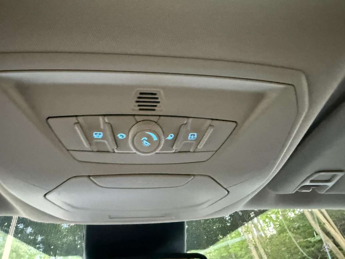 Ford Kuga 2015 — фото 20